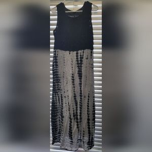 🕳️ XL Sleeveless Dress